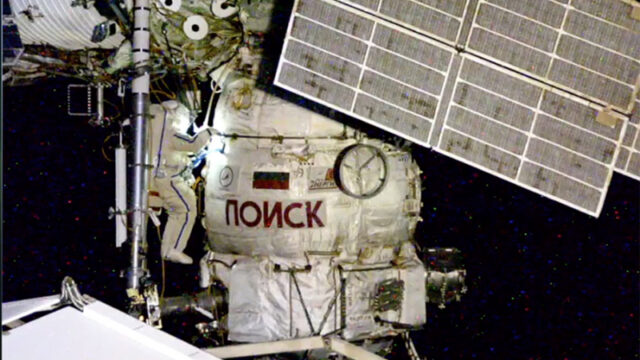 rossijskie-kosmonavty-vyshli-v-otkrytyj-kosmos-s-borta-mks-c6d6bca
