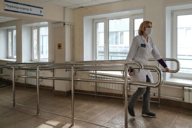 vracham-razreshili-lechit-pacientov-ot-koronavirusa-po-telefonu-238f6c0