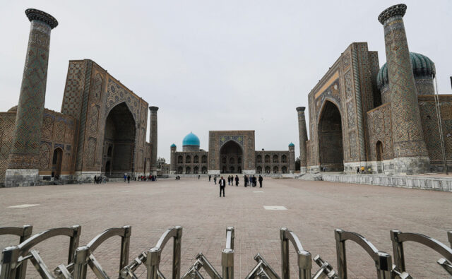 uzbekistan-uprostil-vezd-v-stranu-dlja-inostrancev-3149457