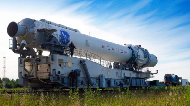 raketa-angara-12-so-sputnikom-v-interesah-mo-rf-startovala-s-plesecka-764ef2e