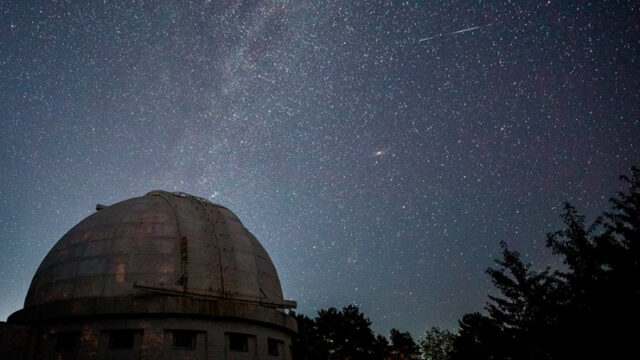 rossijskie-observatorii-obnaruzhili-sblizhajushhijsja-s-zemlej-asteroid-5f1a907