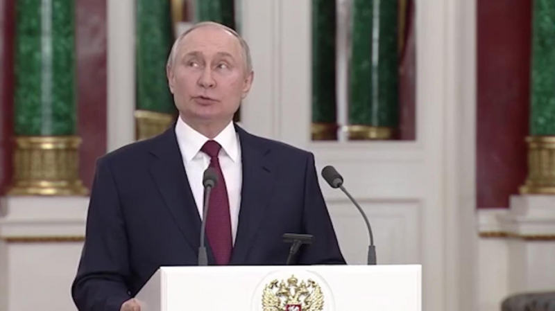 
                    Путин рассказал о своих планах на Новый год

                