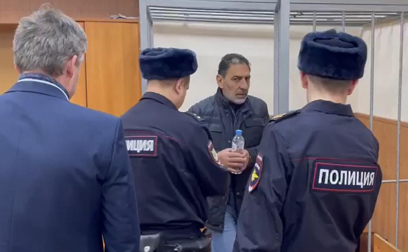 
                    Хинштейн обратился к генпрокурору из-за сноса дома-памятника в Костроме

                