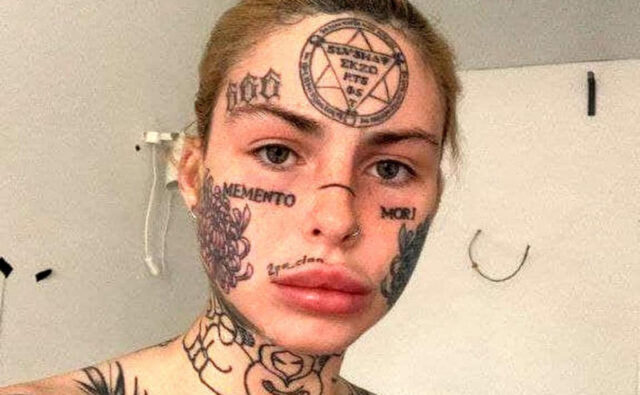 na-blogershu-zaveli-delo-za-goloe-foto-u-moskovskogo-hrama-0ebad04