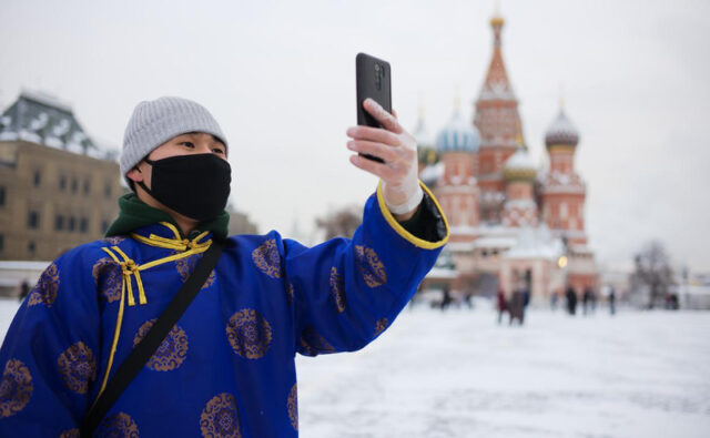 sobjanin-soobshhil-o-18-mln-posetivshih-moskvu-v-2022-godu-turistov-427ff64