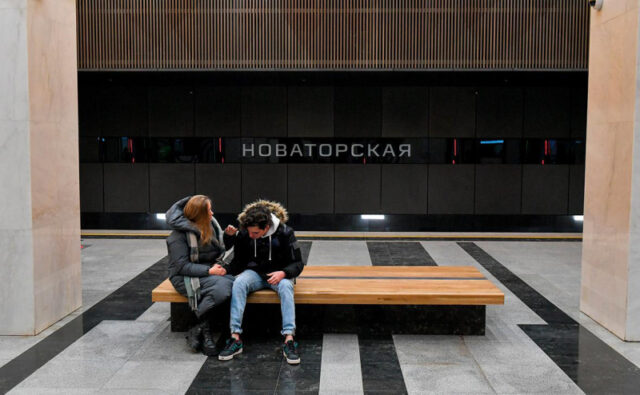 na-uchastke-bkl-priostanovili-dvizhenie-poezdov-99a0565