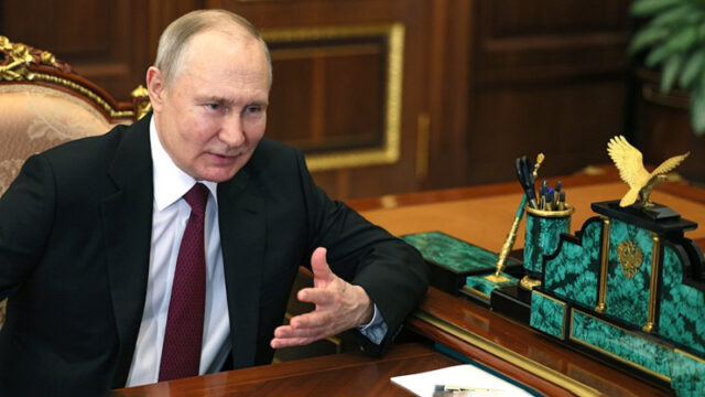 putin-poruchil-vozobnovit-rabotu-nad-sozdaniem-sverhtjazheloj-rakety-nositelja-24344ad