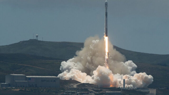 spacex-zapustila-raketu-nositel-s-dvumja-evropejskimi-sputnikami-svjazi-8508a28