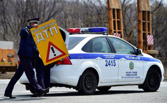 v-podmoskove-na-kievskom-shosse-gruzovik-stolknulsja-s-shestju-avtomobiljami-11b894c