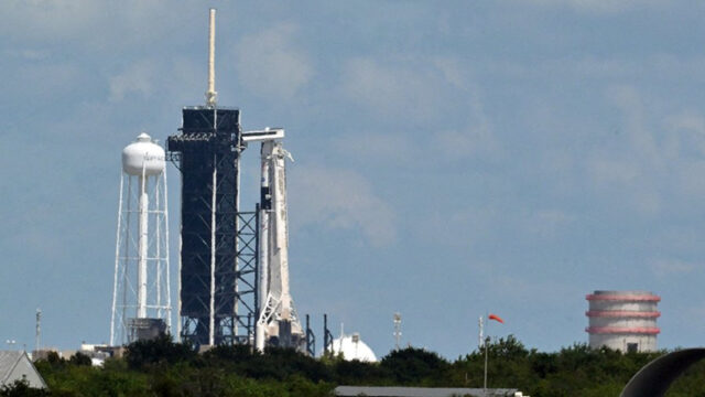 spacex-uspeshno-zapustila-raketu-falcon-9-so-sputnikami-starlink-433a2e8