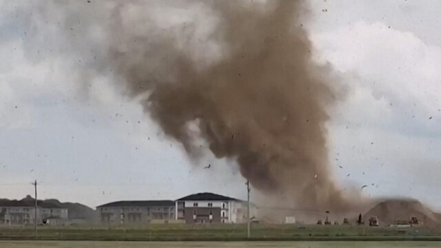tornado-v-amerikanskom-shtate-indiana-video-898de03