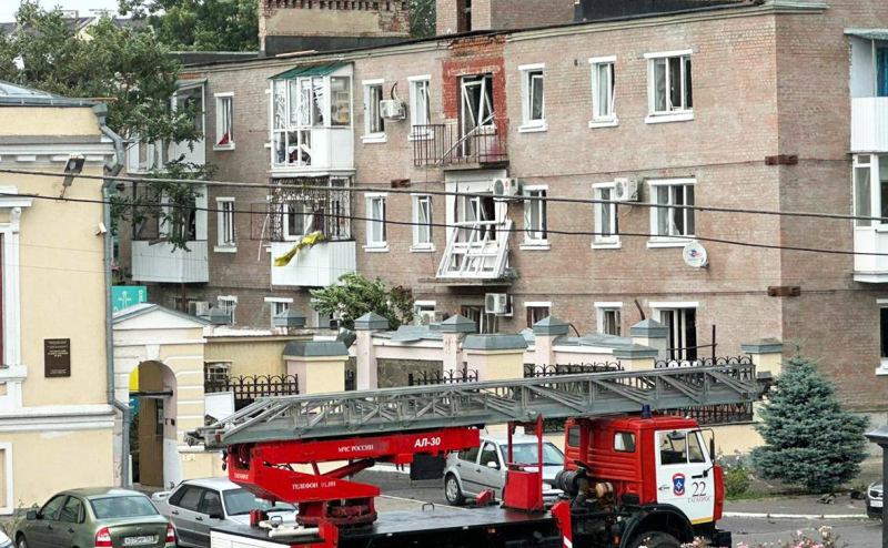 
                    Эксперты назвали пострадавшие при взрыве в Таганроге картины и скульптуры

                