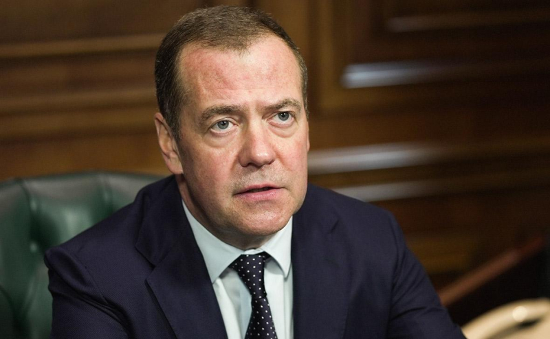 
                    Медведев призвал принять &laquo;окончательное решение&raquo; по зерновой сделке

                