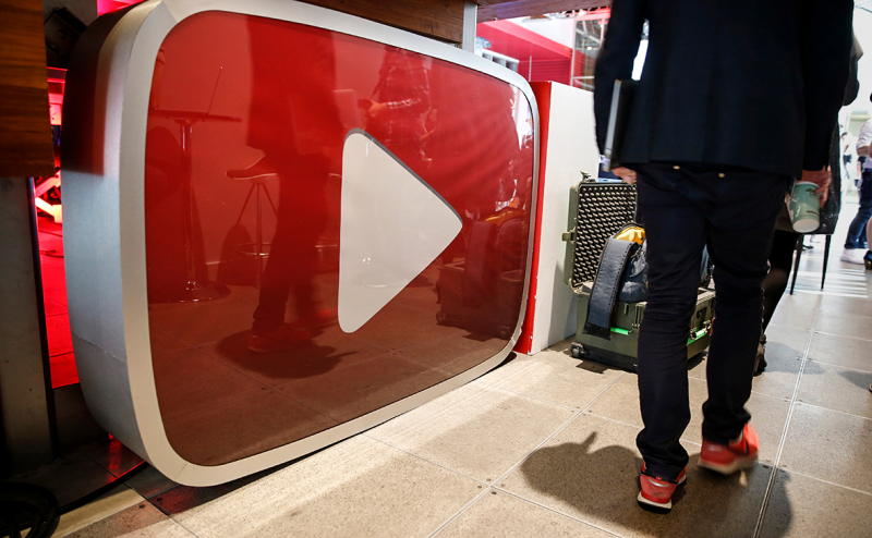 
                    Роскомнадзор исключил причастность к сбоям в работе YouTube в России

                