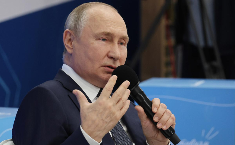 Путин обсудил с главой Минкультуры кино, цирки и музеи в новых регионах