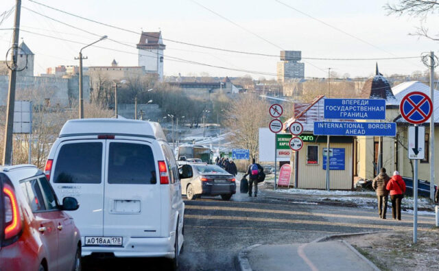 kpp-ivangorod-na-granice-s-estoniej-zakrojut-na-rekonstrukciju-45c3846