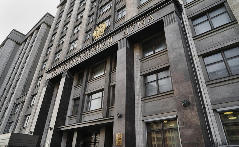 
                    Сенатор призвала переориентировать девушек с вузов на рождение детей

                