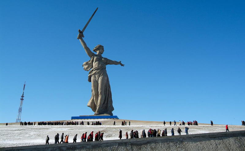 
                    В Волгограде продолжат работу с жителями по переименованию в Сталинград

                