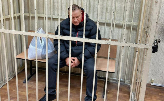 otca-ustroivshej-strelbu-v-brjanske-shkolnicy-arestovali-na-dva-mesjaca-06b74a3