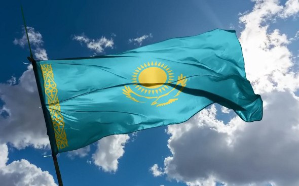
                    Россияне назвали цвета компании, в которую обратятся в первую очередь

                