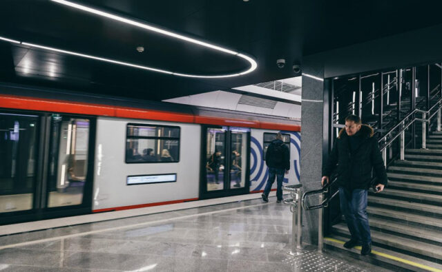 liksutov-rasskazal-detjam-o-bespilotnom-metro-v-moskve-posle-2030-goda-328ad47