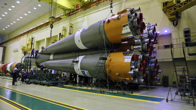 na-bajkonure-sobrali-paket-rakety-nositelja-dlja-sojuz-ms-25-b6e1b58