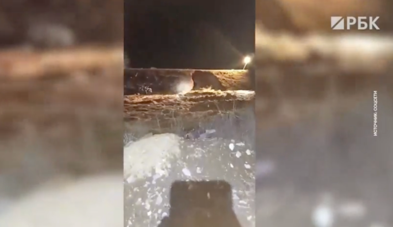 
                    Как выглядит Орск на второй день после прорыва дамбы. Видео

                