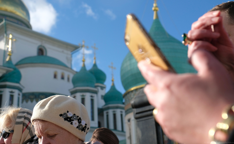 «Русская община» возмутилась из-за косплея с «иконами» на «Старконе»