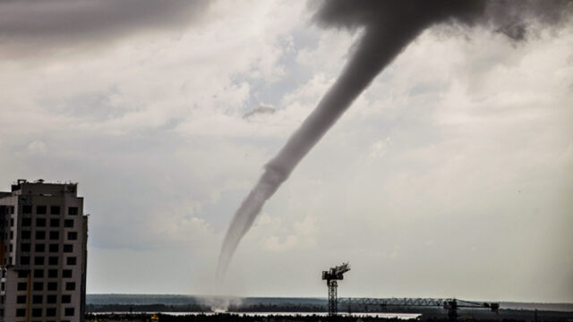 uchenyj-ocenil-risk-vozniknovenija-tornado-v-moskve-71a67b6