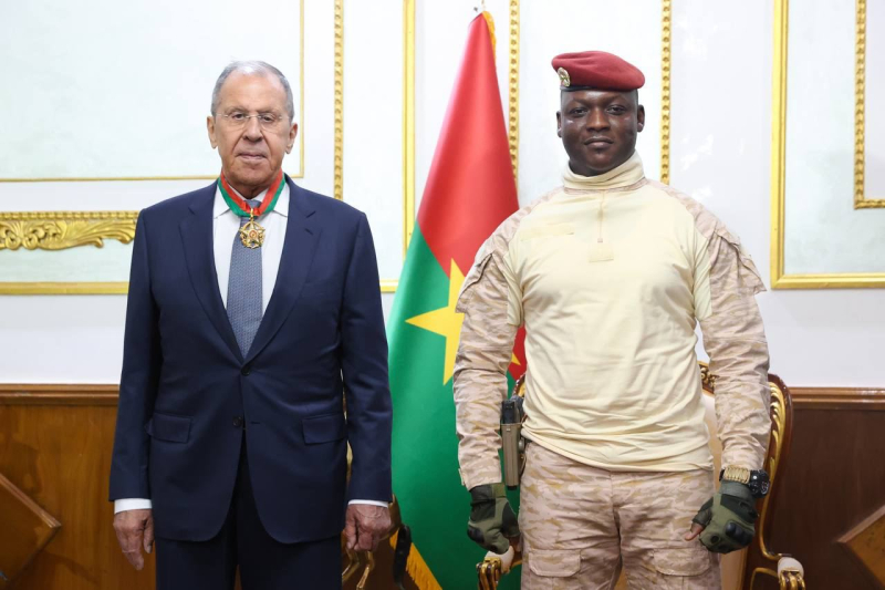 
                    В Мексике умер первый заразившийся птичьим гриппом H5N2 человек

                