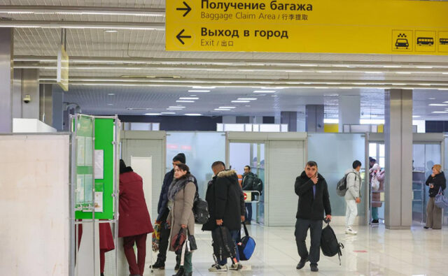 aeroport-vo-vladivostoke-evakuirovali-iz-za-pozharnoj-signalizacii-c2243b3