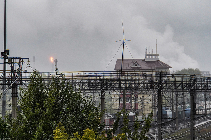Пожар на Омском НПЗ полностью потушили