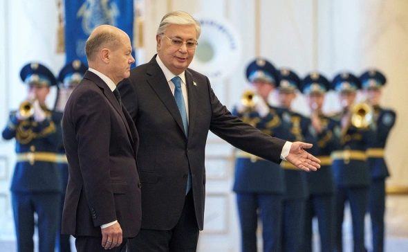 
                    Медведев заявил о тревожном дефиците математиков

                