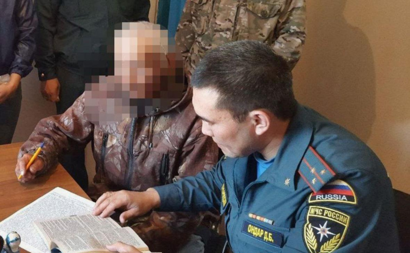 
                    На Алтае чиновника оштрафовали за поздравления с Новым годом в газете

                