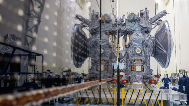 nasa-i-spacex-otlozhili-zapusk-zonda-k-sputniku-jupitera-iz-za-uragana-00b3f54